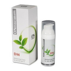Зволожуючий крем для жирної шкіри SPF15 50 мл ONmacabim DM Line Moisturizing Cream 